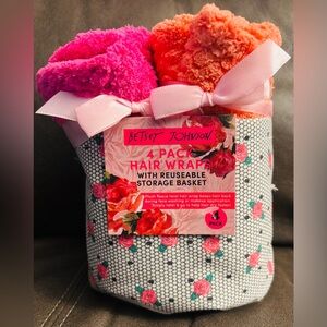 Betsey Johnson Hair Wrap Set